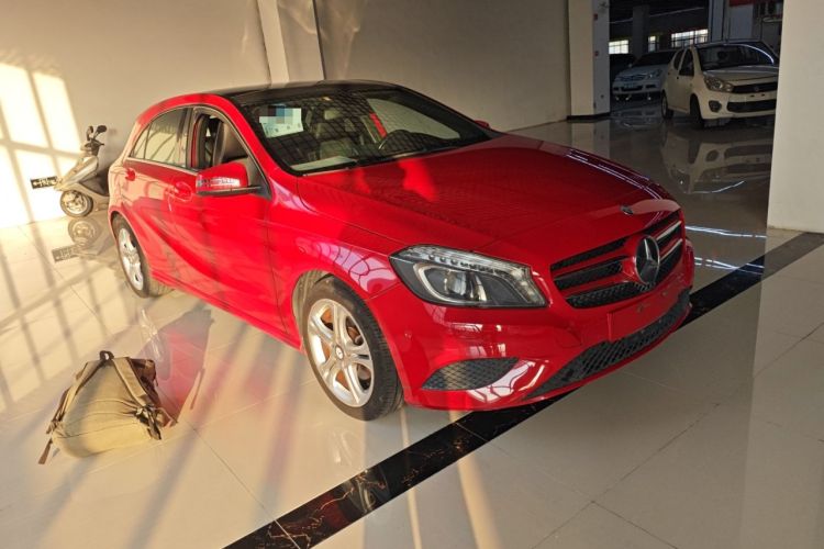 Used Mercedes-Benz A-Class (Import) 2015 A 180 Standard Model