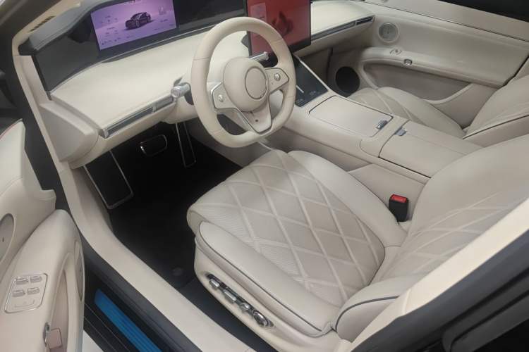 Used Hima Stelato S9 2025 Extended-Range Max Left Front Seat