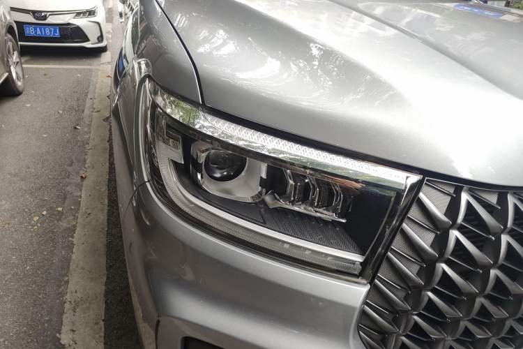 Used Great Wall Poer 2023 2.0T Commercial Version Automatic Diesel 4x4 Elite Long-Box GW4D20M
