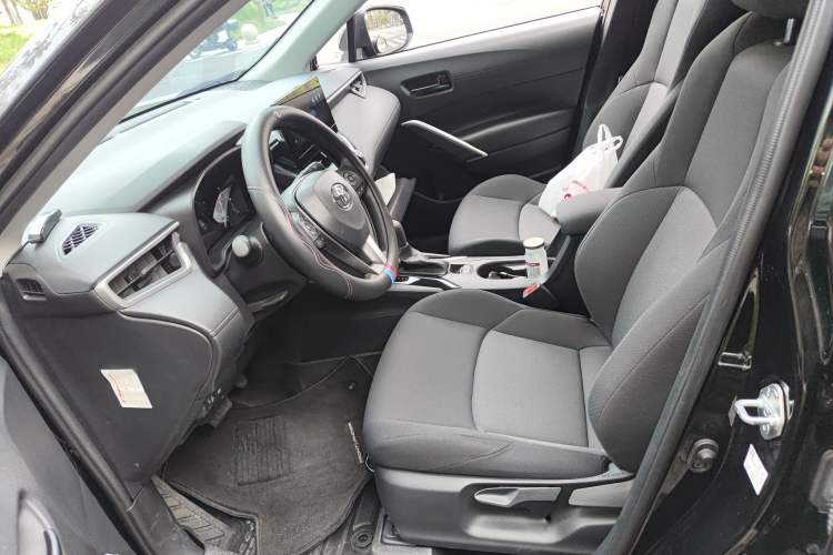 Used Toyota FRONTLANDER 2023 2.0L CVT Leading Edition