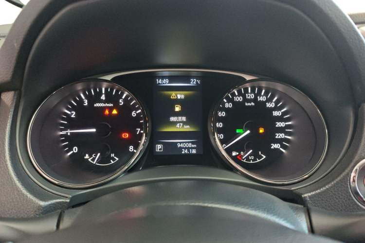 Used Nissan X-Trail 2015 2.0L CVT Comfort MAX Edition 2WD
