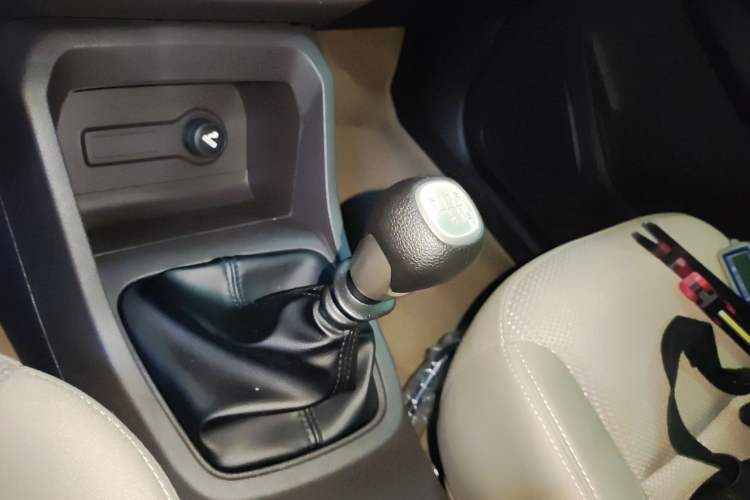 Used Wuling Hongguang 2019 1.5L S Standard Version China VI LAR