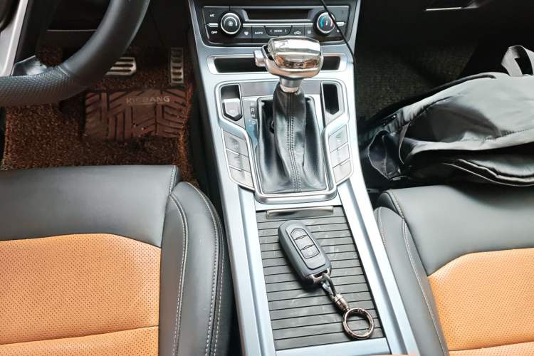 Used Geely Auto Vision S1 2018 1.4T CVT Fēngruì Model Gear Lever