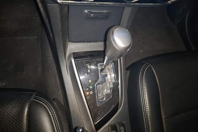 Used Toyota Corolla 2017 1.2T CVT GL
