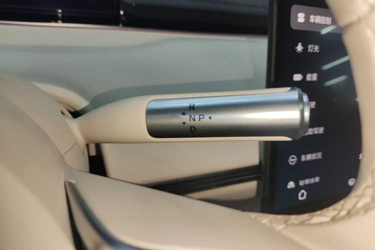 Used Hima Luxeed S7 2024 Ultra Four-Wheel Drive Flagship Edition Gear Lever