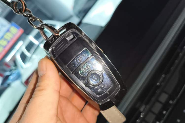 Used Lincoln Corsair 2023 2.0T Two-Wheel Drive Luxury Edition