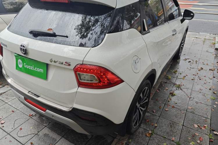 Used Brilliance V3 2016 1.5T Automatic Flagship Model Rear Right 45 Deg