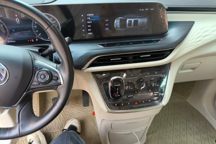 Used Buick GL8 2020 Avenir Avia Six-Seat Deluxe Edition Audio And AC Panel