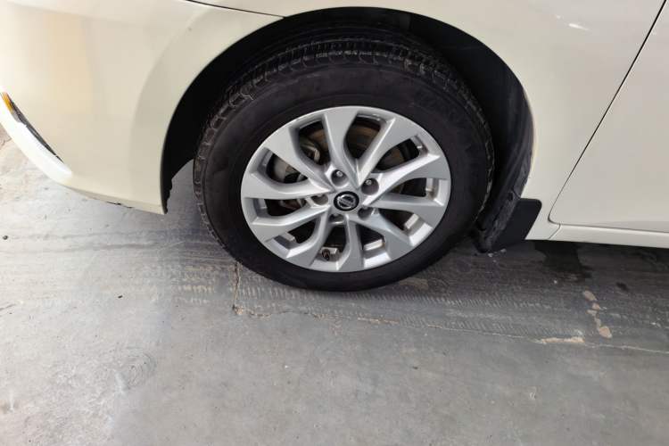 Used Nissan Sylphy 2016 1.6 XL CVT Luxury Edition Left Front Wheel Hub