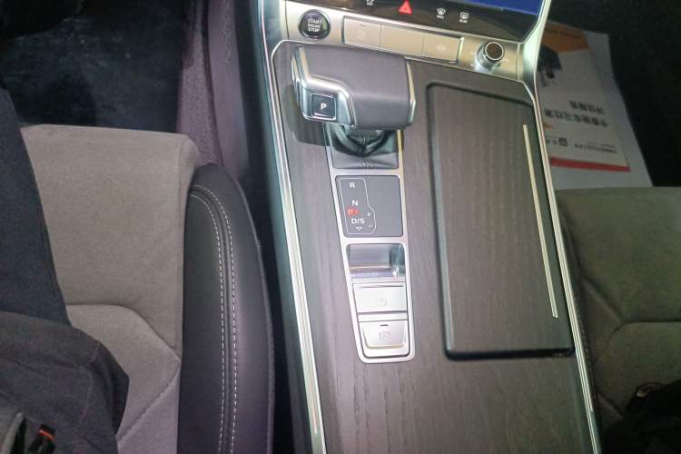 Used Audi A6L 2024 45 TFSI quattro Prestige Dynamic Edition
