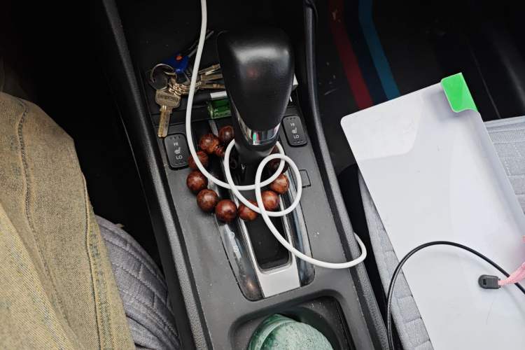 Used Honda Jade 2014 1.8L CVT Luxury Edition 5 seats