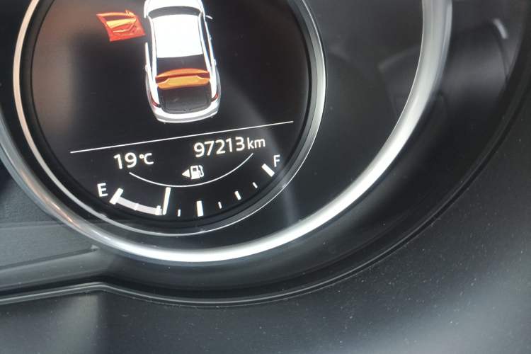 Used Mazda Atenza 2018 2.5L Blue Sky Prestige Edition China VI compliant Odometer Close Up