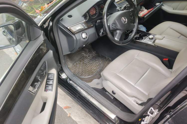 Used Mercedes-Benz E-Class 2009 E 300 Fashion Model Driver Seat