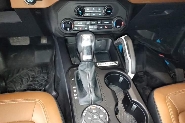 Used Ford Bronco 2024 2.3T Long Beach
