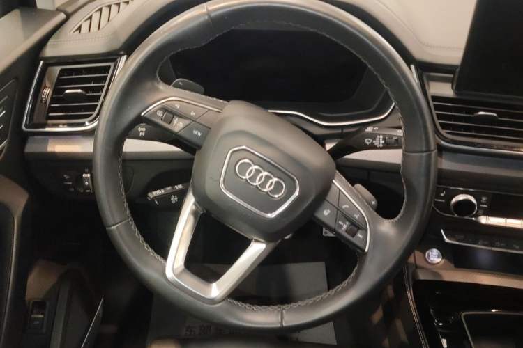 Used Audi Q5L 2022 Updated 45T Luxury Dynamic Version
