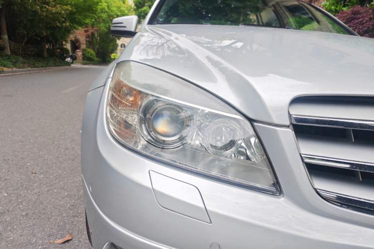 Used Mercedes-Benz C-Class 2010 C 200 CGI Fashion Model Right Front Headlight