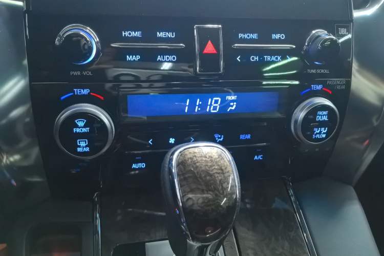 Used Toyota Alphard 2023 Dual-Motor 2.5L Premium Golden Edition