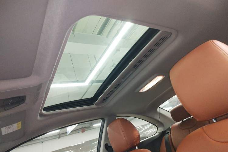 Used BMW 2 Series 2018 220i Sport Design Package