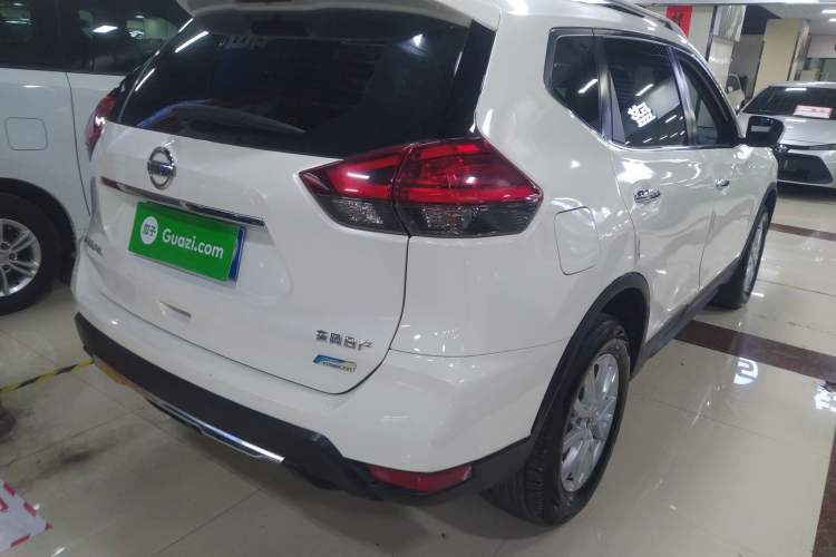 Used Nissan X-Trail 2017 2.0L CVT Comfort Edition 2WD Rear Right 45 Deg