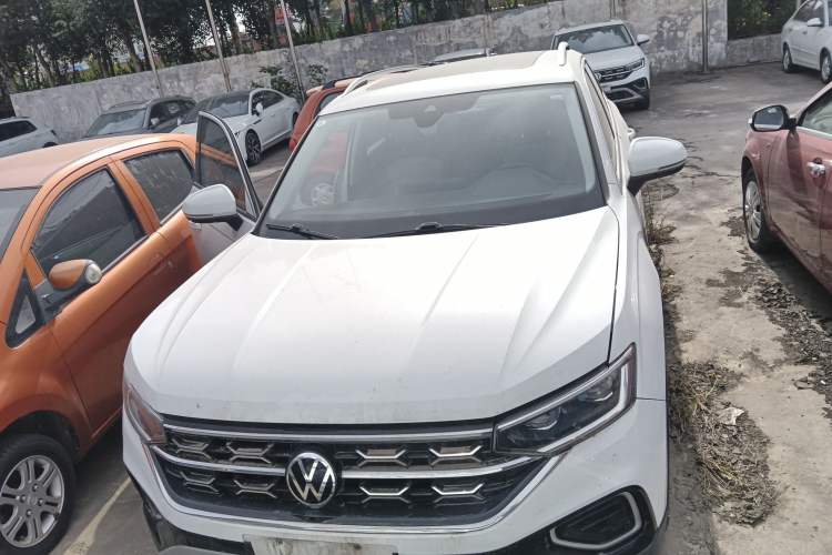 Used Volkswagen Tayron 2023 300TSI Two-Wheel-Drive Luxury Plus Advanced Edition