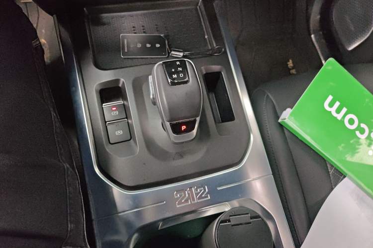 Used 212 T01 2024 2.0T Mechanic
