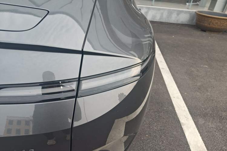 Used Avatr 12 2025 Ultra Extended-Range Edition Exterior 3