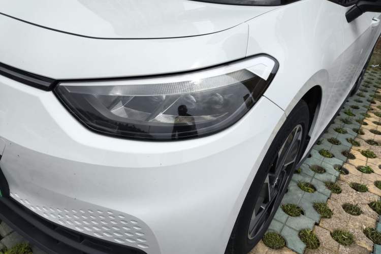 Used Volkswagen ID.3 2025 Smart Edition Outstanding Model Left Front Headlight