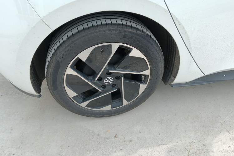 Used Volkswagen ID.3 2025 Smart Model Outstanding Oxygen Edition