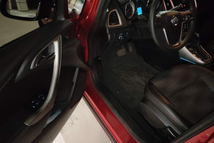 Used Buick GT 2013 XT 1.6L Automatic Fashion Edition
