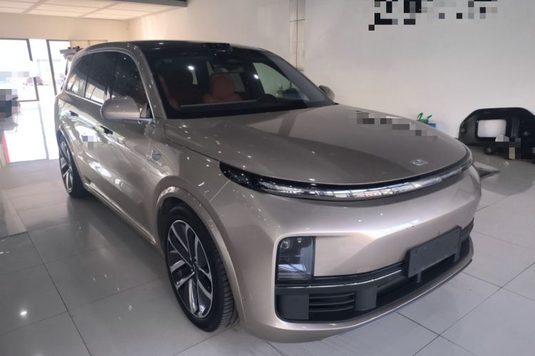 Used Li Auto L9 2022 Max model Front Right 45 Deg