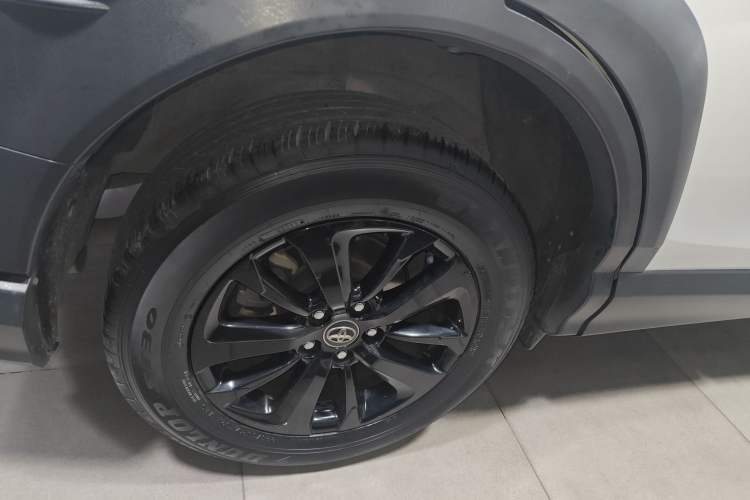 Used Toyota RAV4 2019 2.0L CVT Two-Wheel Drive Fashion X Limited Edition China VI Standard