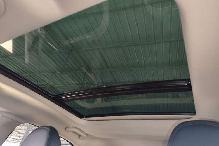 Used ORA Good Cat 2023 401 km Standard Range Premium Version Lithium Iron Phosphate