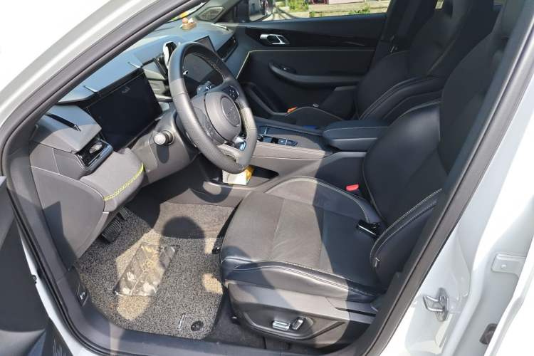 Used Lynk & Co 03 2023 2.0TD DCT JingPro