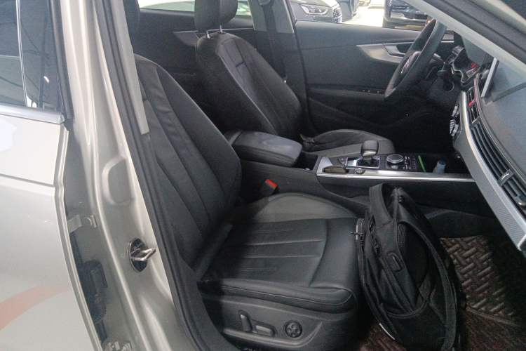 Used Audi A4L 2017 40 TFSI Fashion Model
