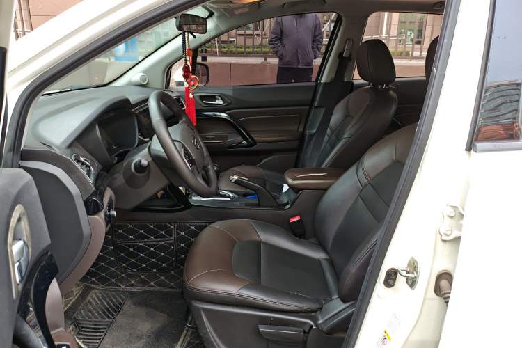 Used GAC Trumpchi GS4 2017 200T Manual Two-Wheel Drive Elite Edition