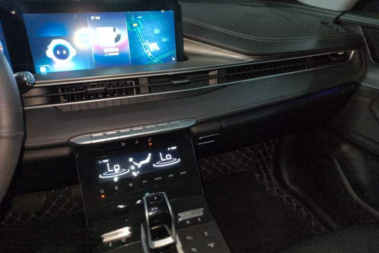 Used Chery Tiggo 8 PLUS 2021 290TGDI DCT Haoting Edition