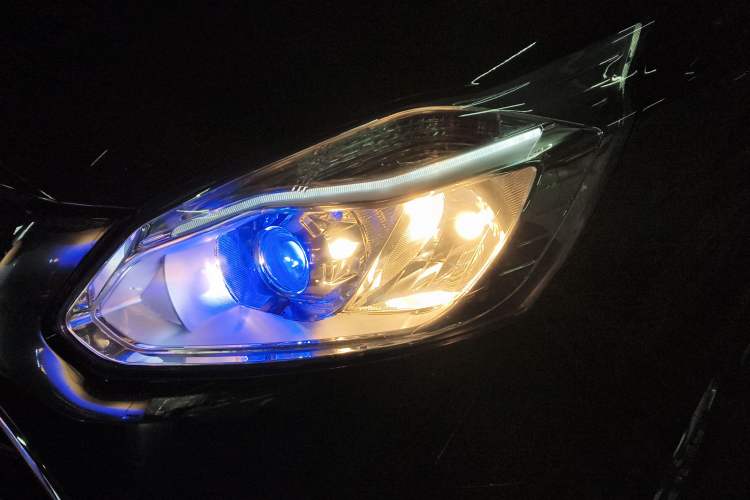 Used Ford Tourneo Custom 2020 2.0T Automatic Elite Edition China VI Standard
