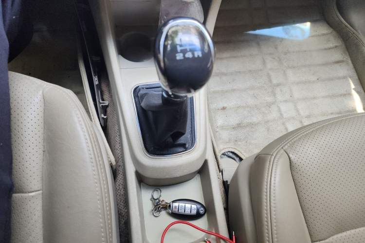 Used Dongfeng Aeolus A60 2014 1.6L Manual Luxury Model
