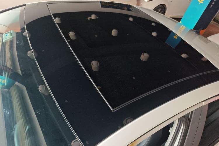 Used Volkswagen Lamando 2018 230TSI Manual Trend Edition Roof