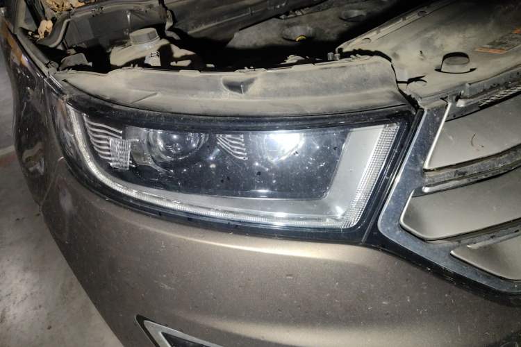 Used Ford Edge 2018 EcoBoost 245 Two-Wheel-Drive Titanium 7-Seater China V Standard Right Front Headlight