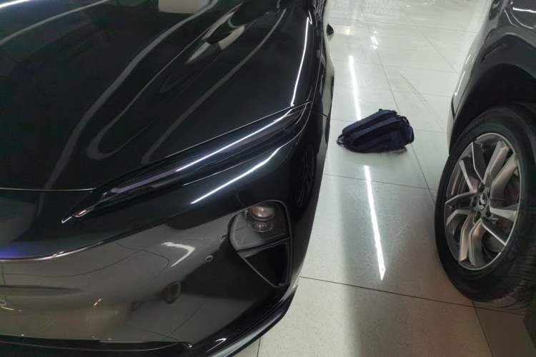 Used Nio ET5T 2023 75 kWh Touring Left Front Headlight