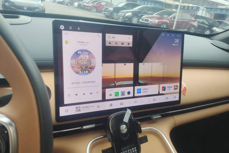 Used Geely Galaxy Xingjian 7 EM-i 2025 120km Exploration+ Version Audio And AC Panel