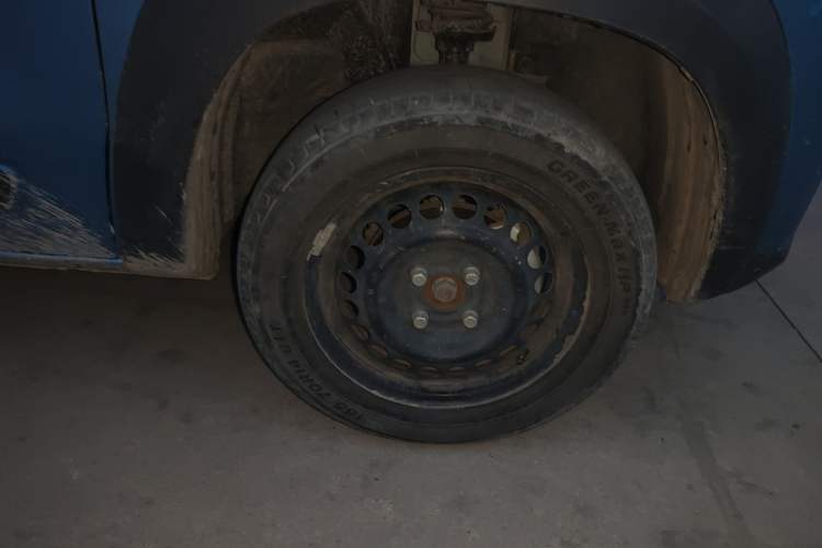 Used Dongfeng NAMMI EX1 2021 Zhi Ling Version Right Front Wheel Hub