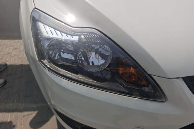 Used Ford Focus 2013 Hatchback Classic 1.8L Manual Base Model
