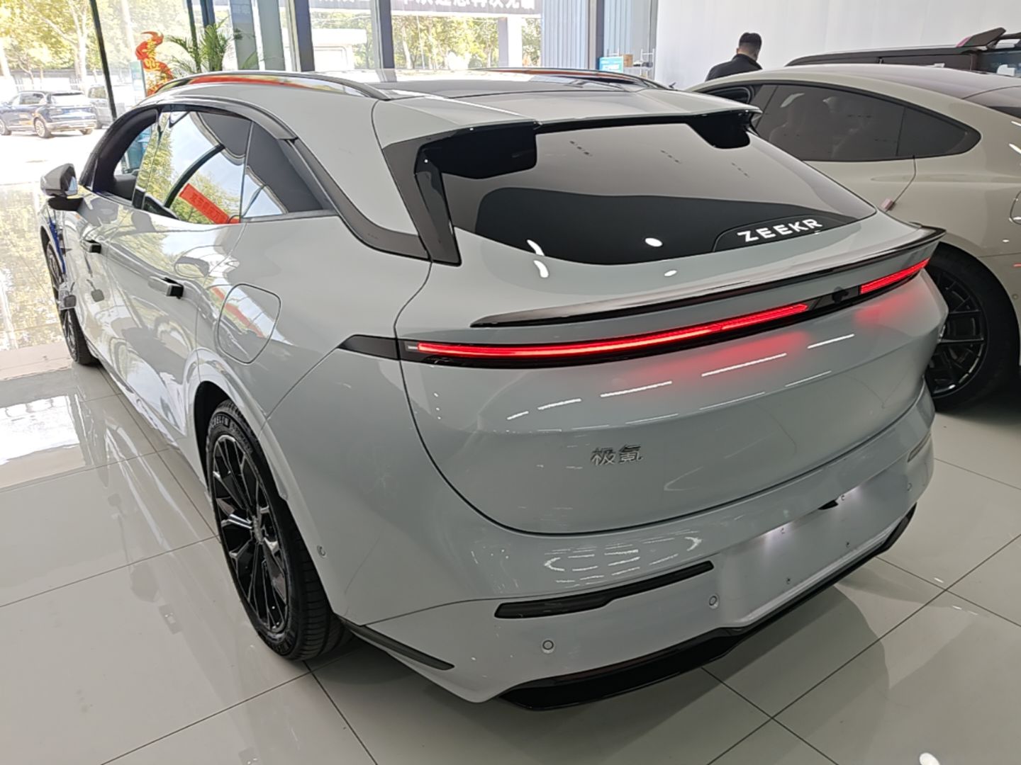 Zeekr 007GT 2025 Long-Range Rear-Wheel Drive Intelligent Driving Version 100 kWh — снимка 4