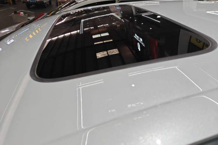 Used Honda Elysion 2024 2.0L eHEV Luxury Edition
