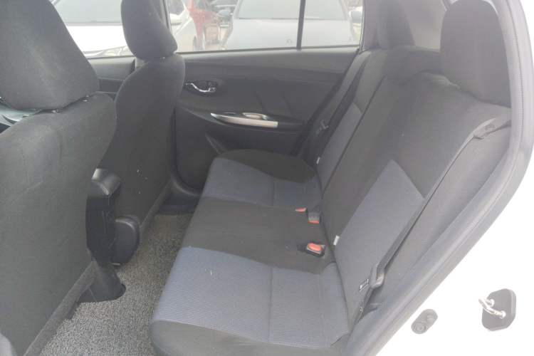 Used Toyota YARiS L Zhi Xuan 2015 1.5E Automatic Charm Edition