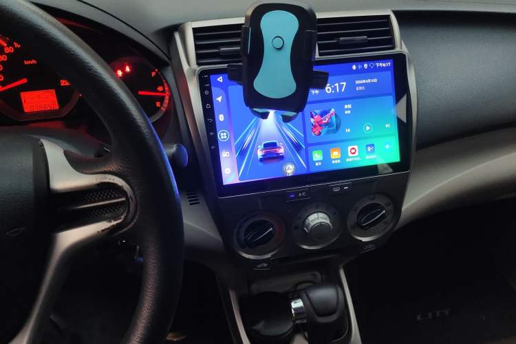 Used Honda City Classic 2008 1.5L Automatic Elite Edition Audio And AC Panel