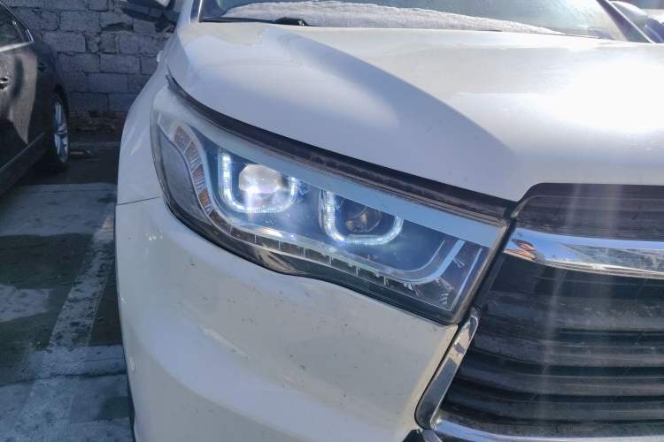 Used Toyota Highlander 2015 2.0T Four-Wheel Drive Luxury Edition 7-Seater
