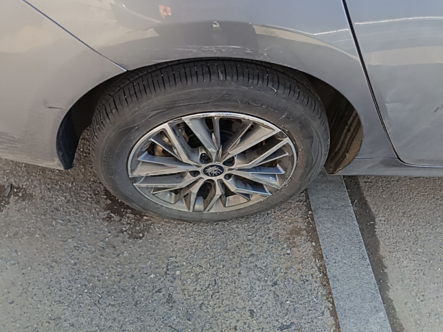BYD Qin PLUS 2024 HONOR Edition DM-i 55KM Beyond Model — снимка 11